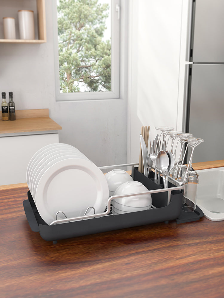 Single layer dish storage rack, can store plates and chopsticks