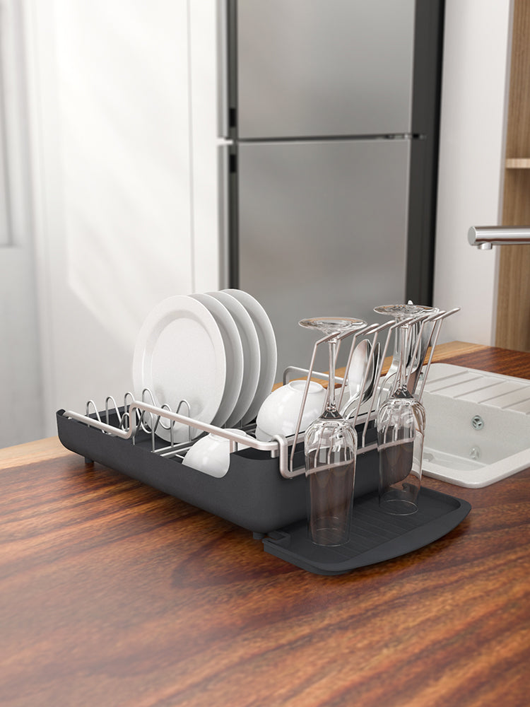 Single layer dish storage rack, can store plates and chopsticks