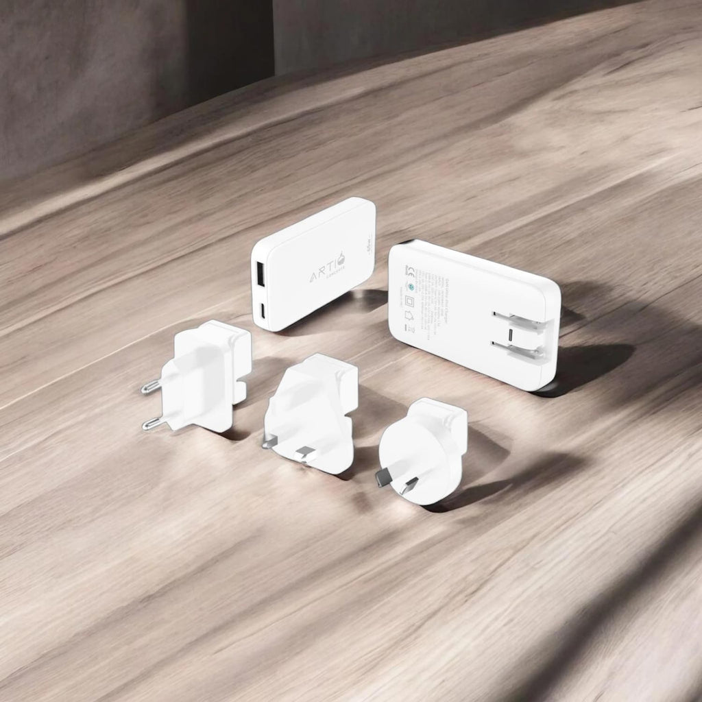 Trivolt Slim Adapter 100-240V-50/60Hz 1.3A